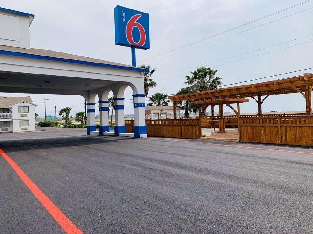 Motel 6 Portland Exterior foto